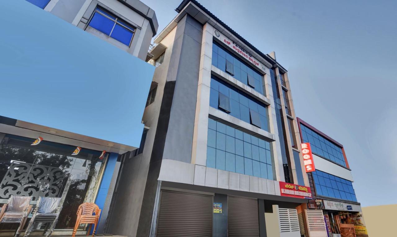 Treebo Trend Karan Residency Hotel Mysore Luaran gambar